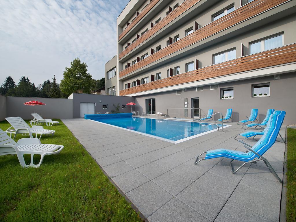 Ea Hotel Kraskov Stary Dvur Exterior photo