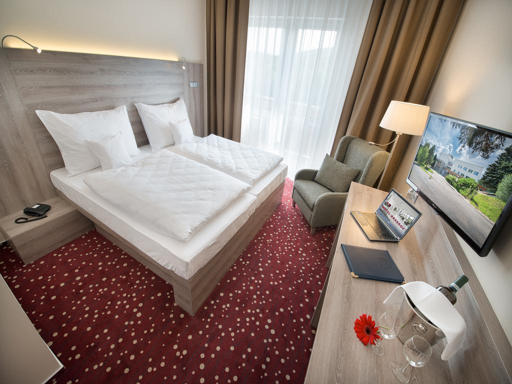 Ea Hotel Kraskov Stary Dvur Room photo